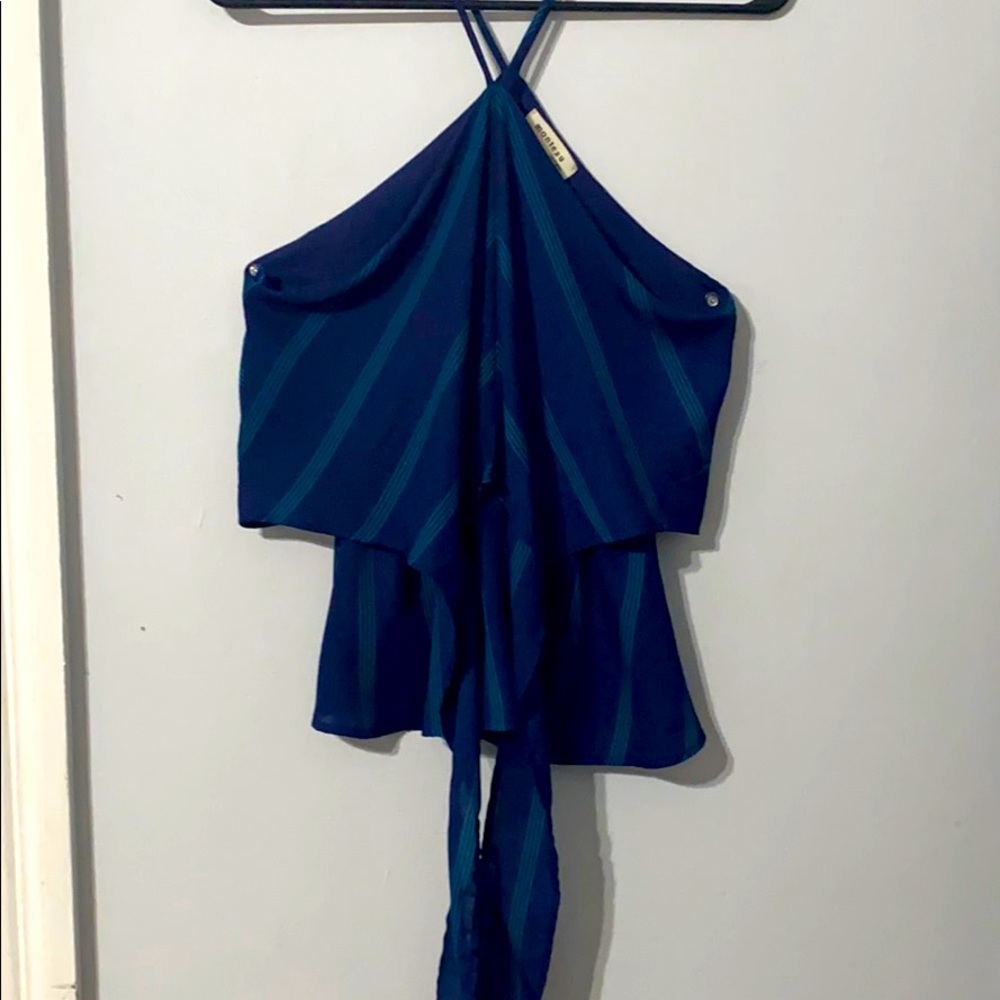 Crop top with tie